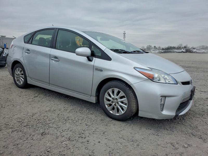 Photo 4 from auction – 2014 TOYOTA PRIUS PLUG with VIN JTDKN3DP5E3055312