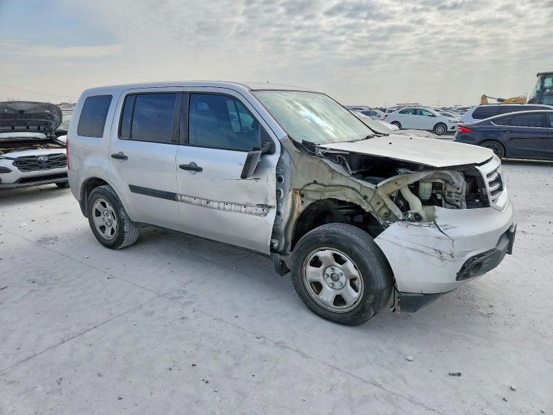 Photo 4 from auction – 2015 HONDA PILOT LX with VIN 5FNYF3H28FB023464