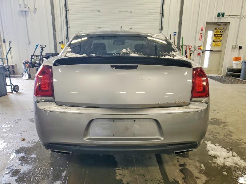 صورة رقم 6 من المزاد - 2018 CHRYSLER 300 S مع VIN 2C3CCABG1JH239790