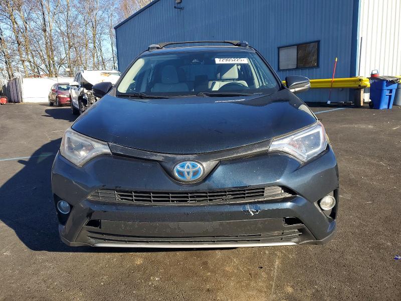 Photo 5 from auction – 2018 TOYOTA RAV4 ADVEN with VIN JTMRFREV5JJ722588