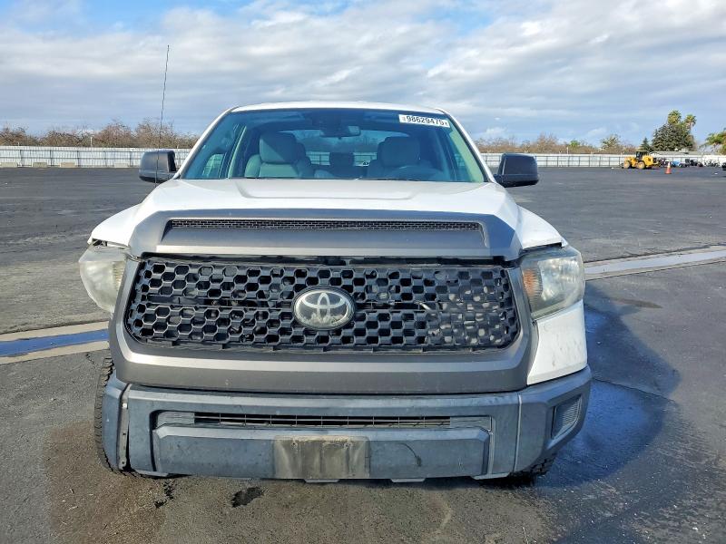 Photo 5 from auction – 2018 TOYOTA TUNDRA with VIN 5TFTY5F10JX009891