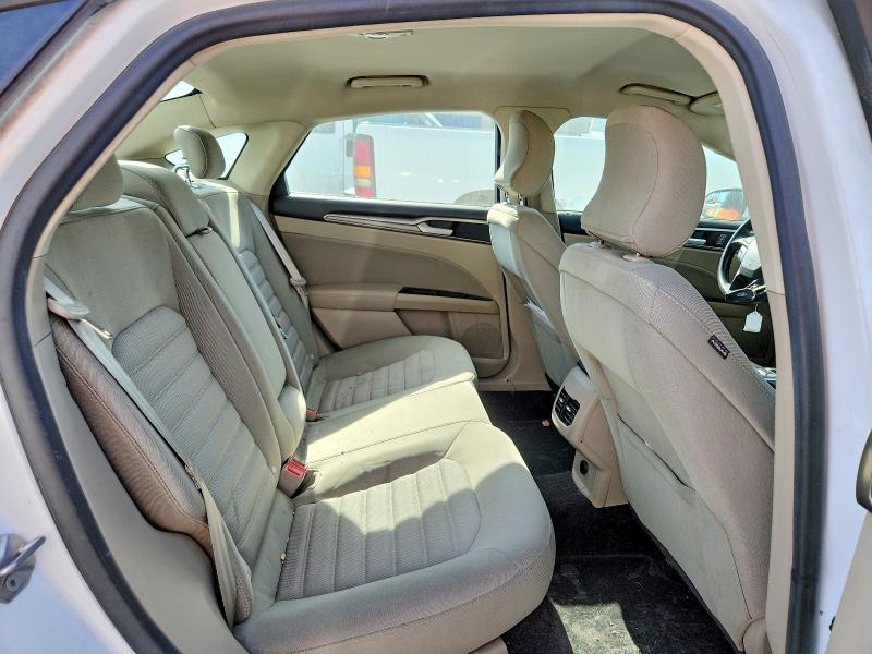 Photo 10 from auction – 2017 FORD FUSION with VIN 3FA6P0HD5HR366762