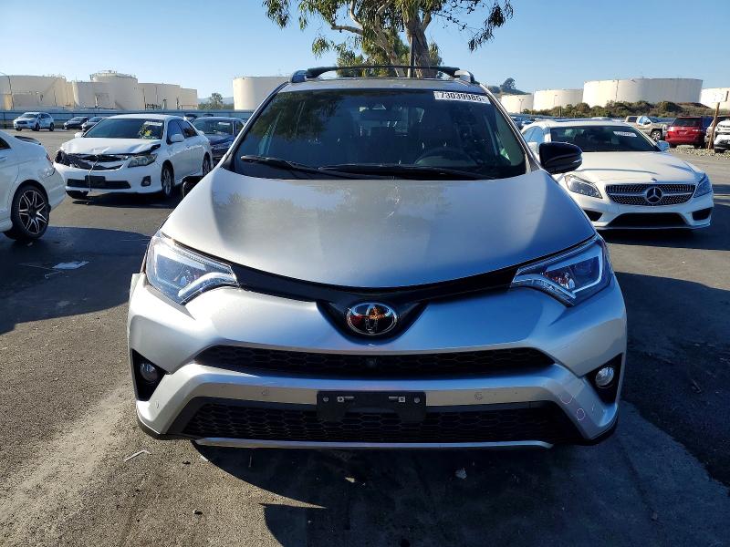 Photo 5 from auction – 2017 TOYOTA RAV4 SE with VIN 2T3JFREV2HW618407