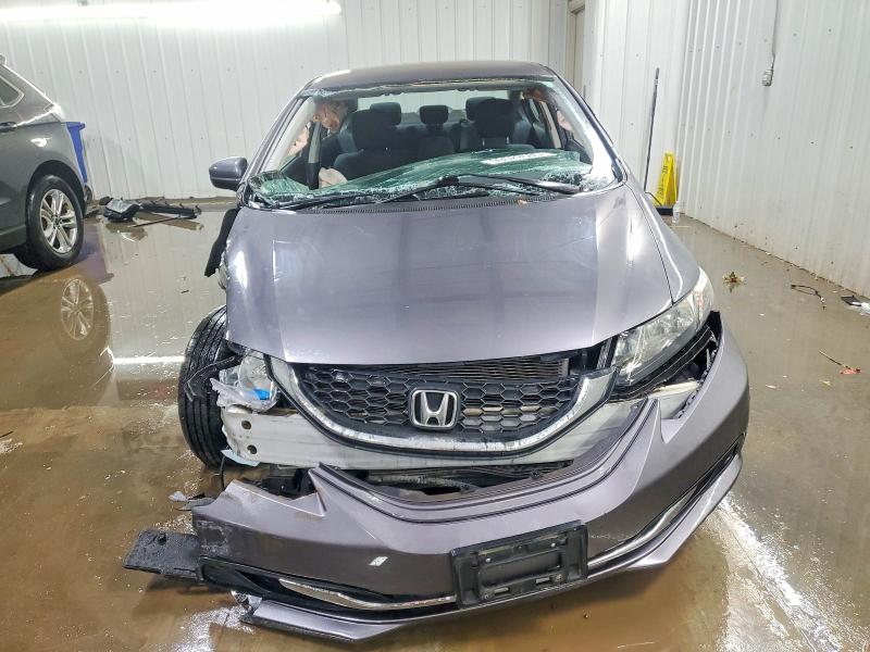 Foto 5 de la subasta – 2015 HONDA CIVIC con VIN 19XFB2F54FE118491