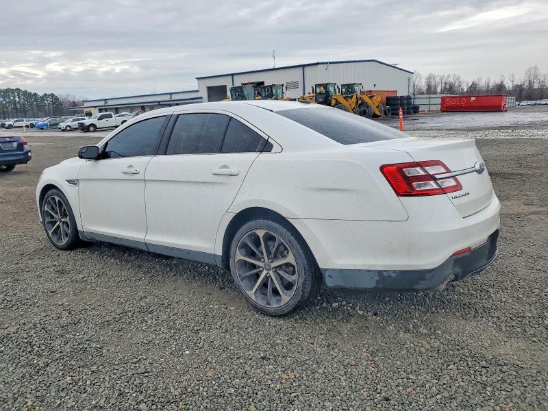 Photo 2 from auction – 2018 FORD TAURUS with VIN 1FAHP2D89JG125409