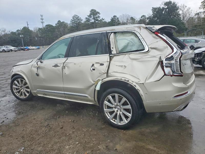 Photo 2 from auction – 2017 VOLVO XC90 with VIN YV4A22PL1H1139373