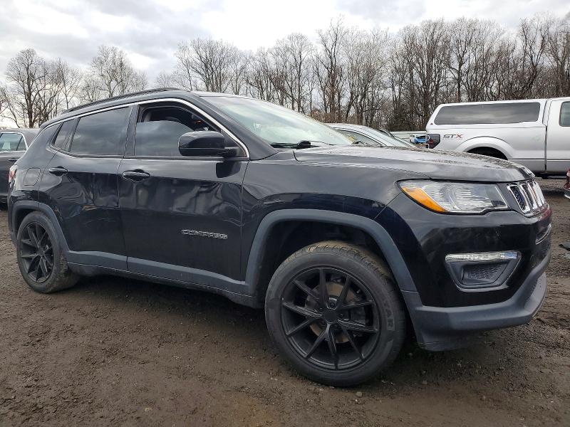 Photo 4 from auction – 2019 JEEP COMPASS LA with VIN 3C4NJDBBXKT714054