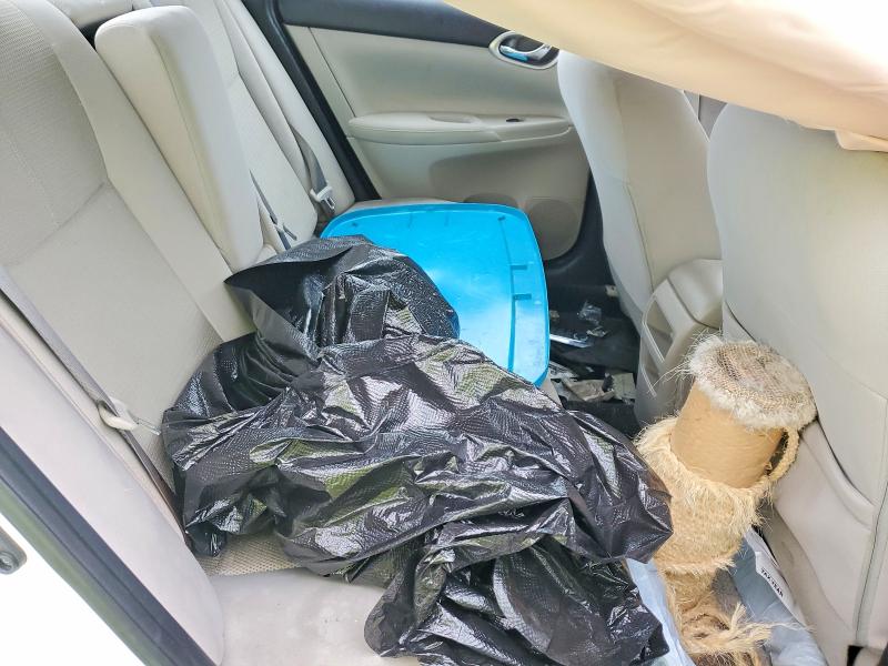 Photo 10 from auction – 2015 NISSAN SENTRA with VIN 3N1AB7AP1FY251498