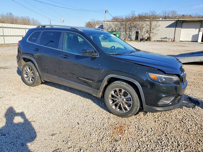 Photo 4 from auction – 2019 JEEP CHEROKEE L with VIN 1C4PJLLB7KD184925