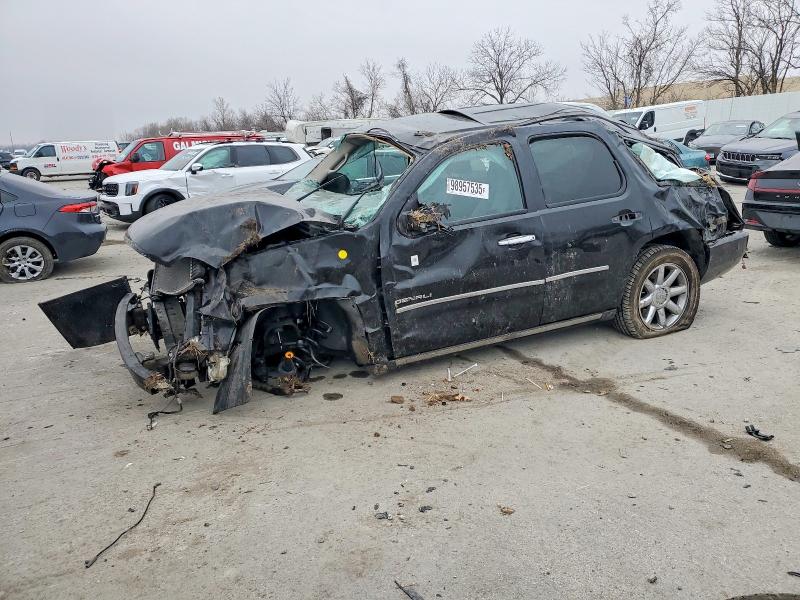 GMC YUKON DENA 2011 with VIN 1GKS2EEF3BR107768 - Photo from auction
