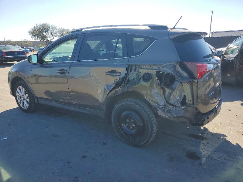 Photo 2 from auction – 2015 TOYOTA RAV4 with VIN 2T3YFREV9FW171201