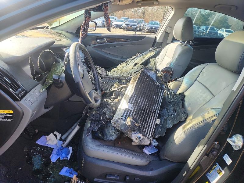 Photo 7 from auction – 2013 HYUNDAI SONATA with VIN 5NPEC4ABXDH650788