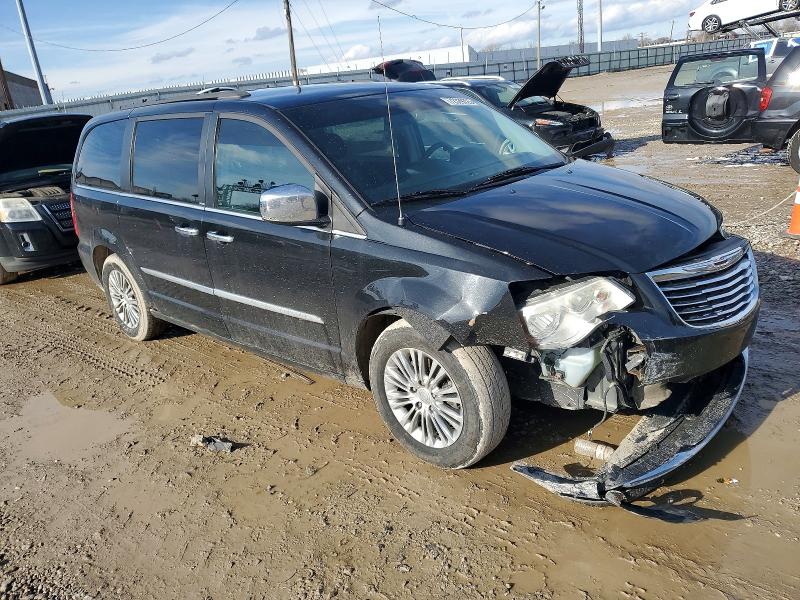 Photo 4 from auction – 2013 CHRYSLER TOWN & COU with VIN 2C4RC1CG5DR569371