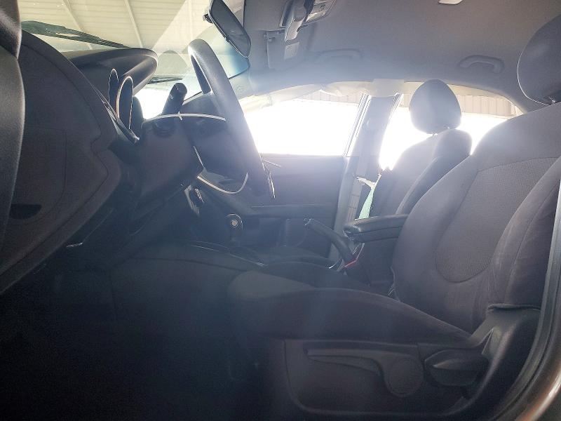 Photo 7 from auction – 2012 KIA FORTE EX with VIN KNAFU4A22C5470704