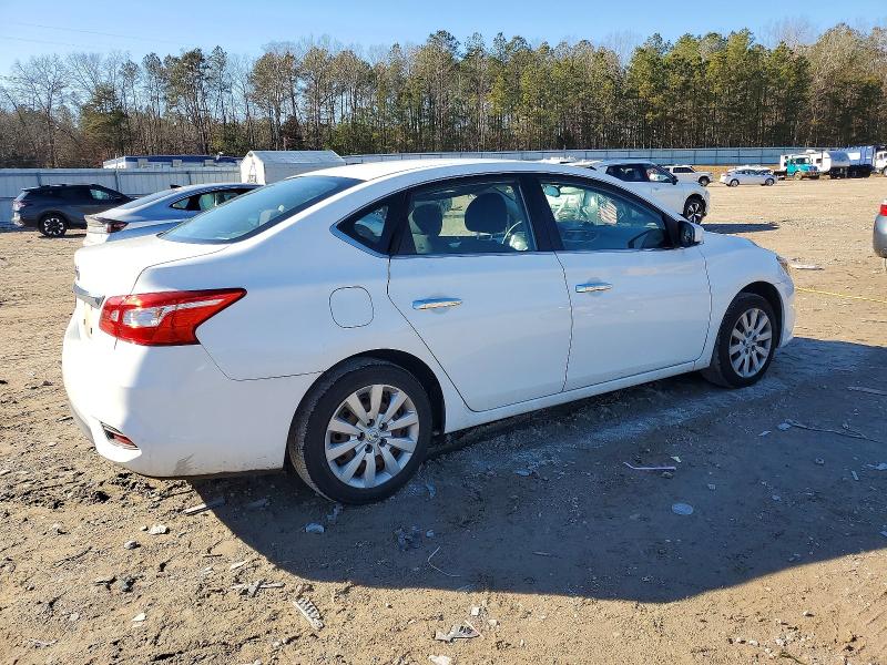Photo 3 from auction – 2016 NISSAN SENTRA with VIN 3N1AB7AP0GY266057