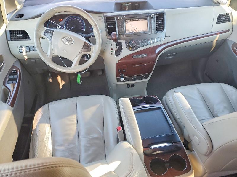 Photo 8 from auction – 2011 TOYOTA SIENNA XLE with VIN 5TDDK3DC9BS019082