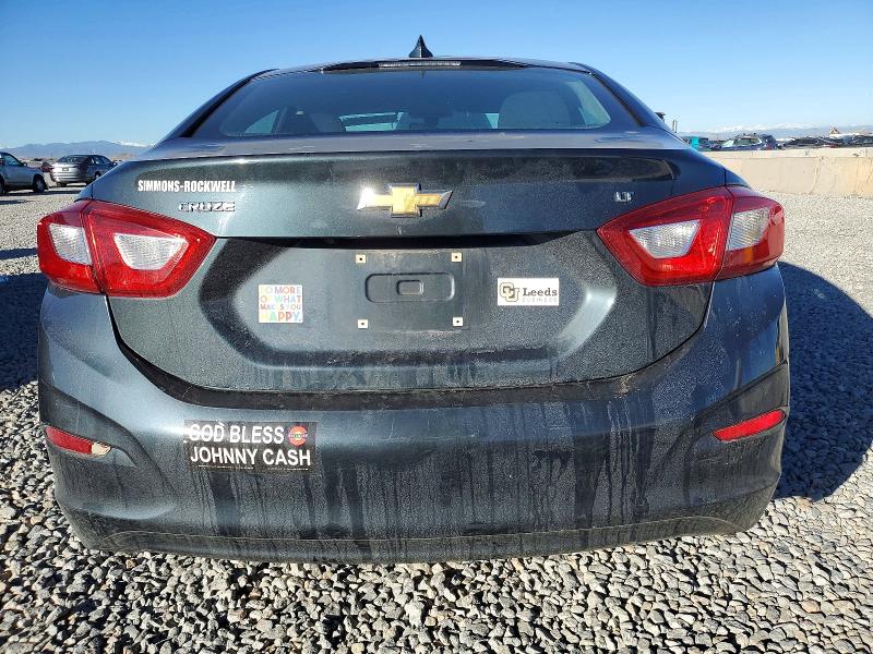 Photo 6 from auction – 2018 CHEVROLET CRUZE with VIN 1G1BE5SM6J7184482