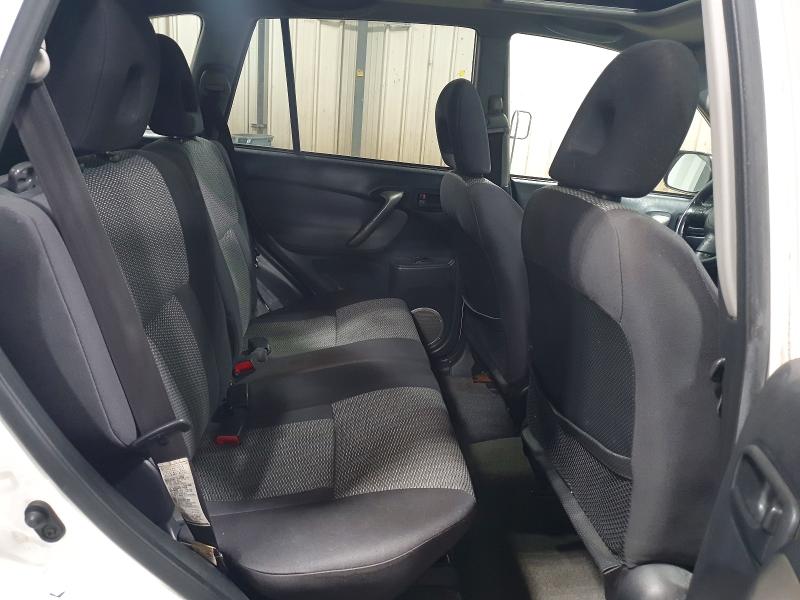 Photo 10 from auction – 2005 TOYOTA RAV4 with VIN JTEHD20V050062449