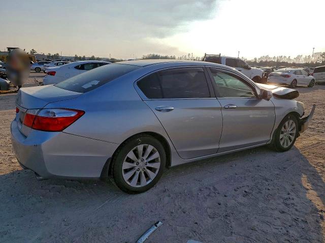 Photo 3 from auction – 2013 HONDA ACCORD EX with VIN 1HGCR2F73DA259229