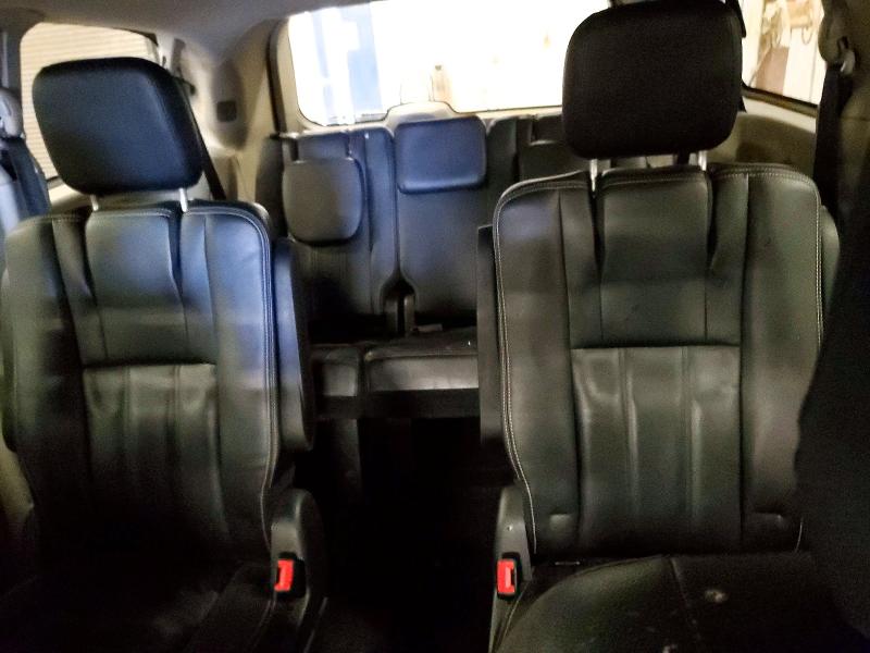 Photo 10 from auction – 2014 CHRYSLER TOWN & COU with VIN 2C4RC1BG3ER359421