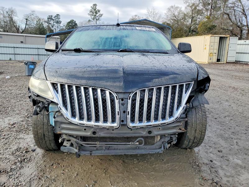 Photo 5 from auction – 2011 LINCOLN MKX with VIN 2LMDJ6JKXBBJ03297