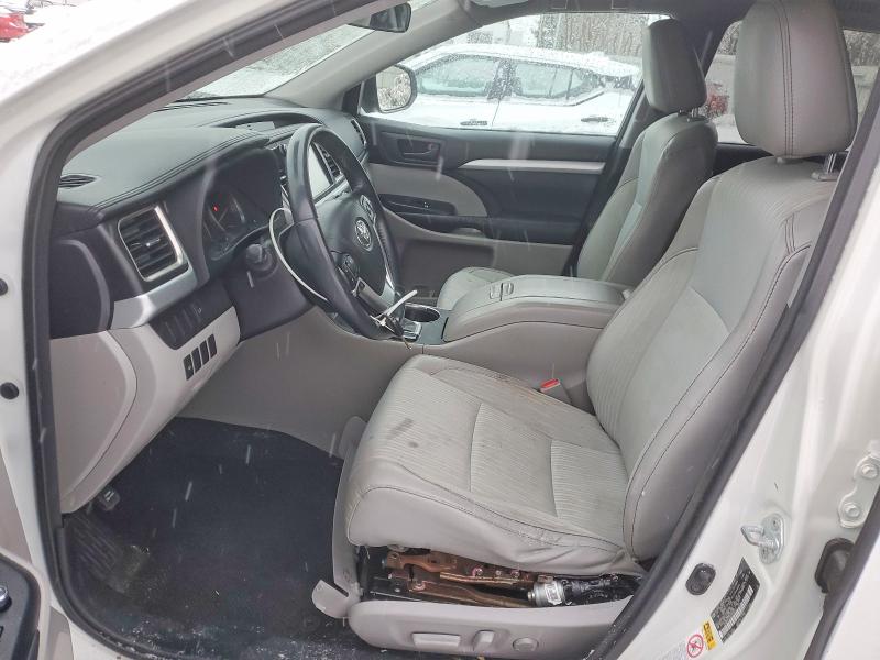 Photo 7 from auction – 2016 TOYOTA HIGHLANDER with VIN 5TDBKRFH7GS285873
