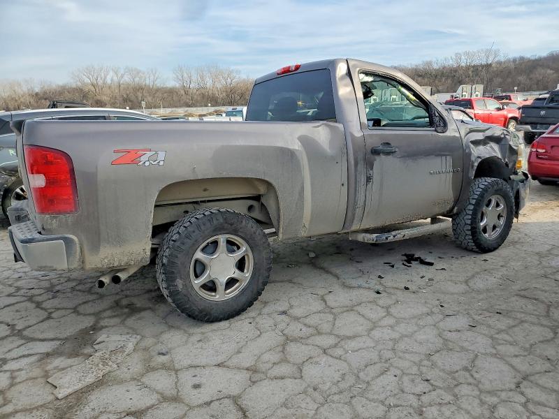 Photo 3 from auction – 2012 CHEVROLET SILVERADO with VIN 1GCNKSE0XCZ326621