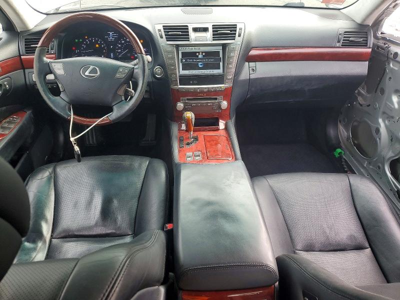 Photo 8 from auction – 2010 LEXUS LS 460L with VIN JTHDL5EF1A5002314
