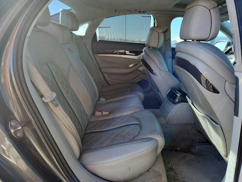 Photo 10 from auction – 2014 AUDI S8 QUATTRO with VIN WAUD2AFD8EN010519