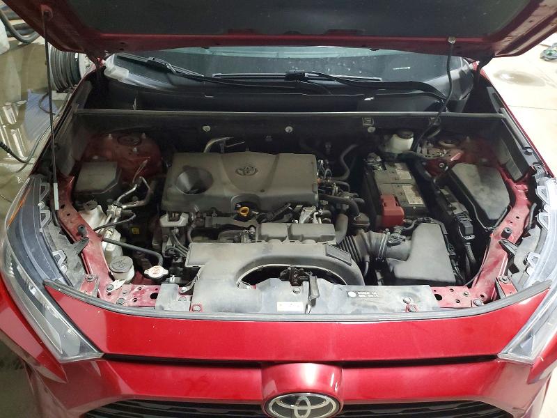 Photo 11 from auction – 2021 TOYOTA RAV4 with VIN 2T3W1RFV4MW149088