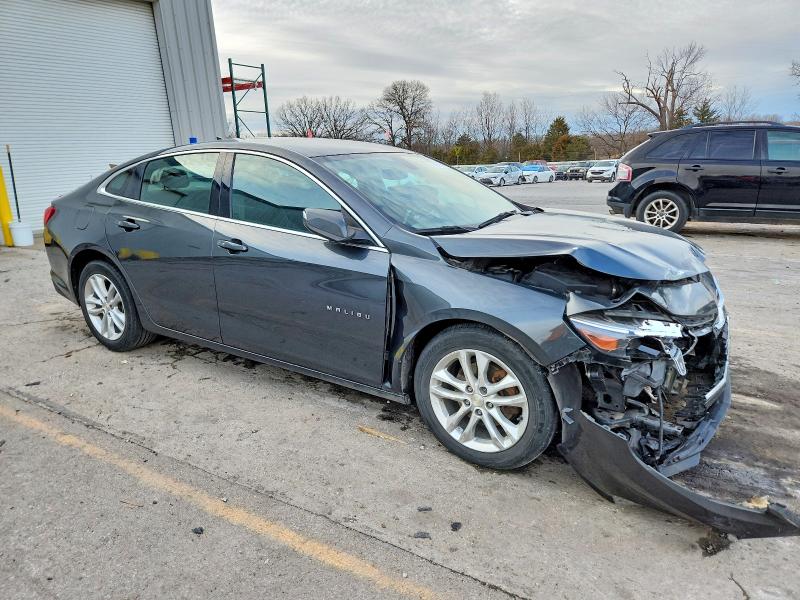 Photo 4 from auction – 2018 CHEVROLET MALIBU with VIN 1G1ZD5ST0JF210797