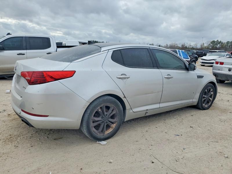 Photo 3 from auction – 2012 KIA OPTIMA EX with VIN 5XXGN4A74CG013064