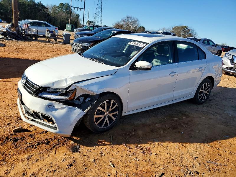 VOLKSWAGEN JETTA SE 2017 with VIN 3VWDB7AJ2HM386325 - Photo from auction