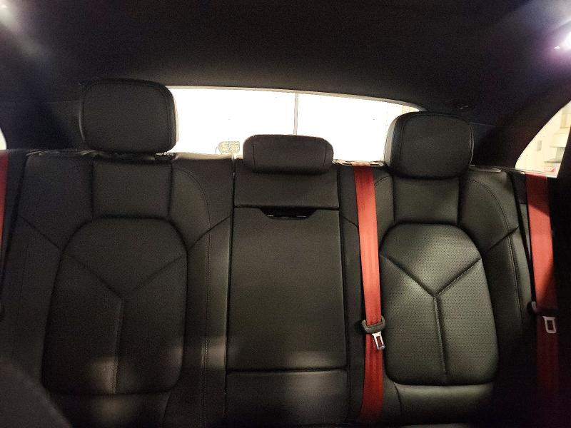 Photo 10 from auction – 2025 PORSCHE MACAN BASE with VIN WP1AA2A58SLB13749