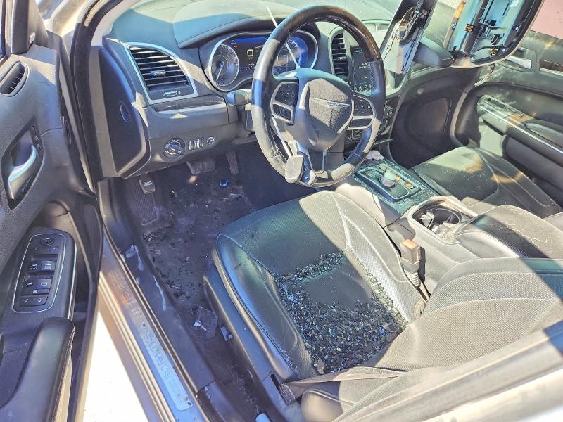 Photo 8 from auction – 2017 CHRYSLER 300C with VIN 2C3CCAEG2HH662478