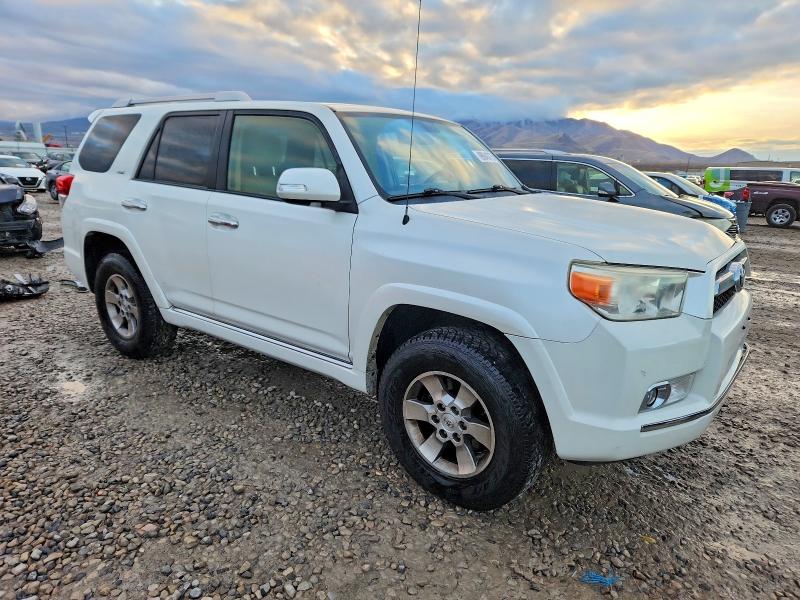 Photo 4 from auction – 2013 TOYOTA 4RUNNER SR with VIN JTEBU5JR3D5132228