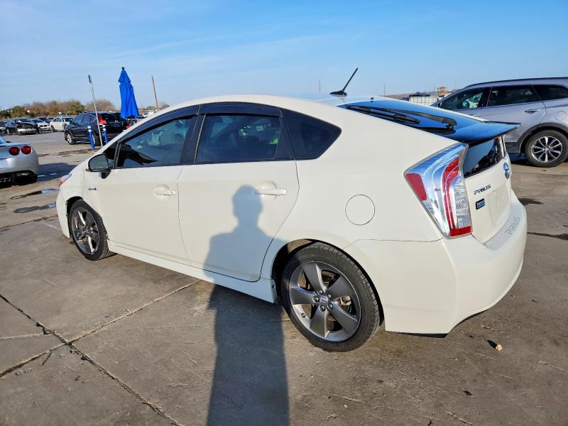 Photo 2 from auction – 2015 TOYOTA PRIUS with VIN JTDKN3DU5F0423075