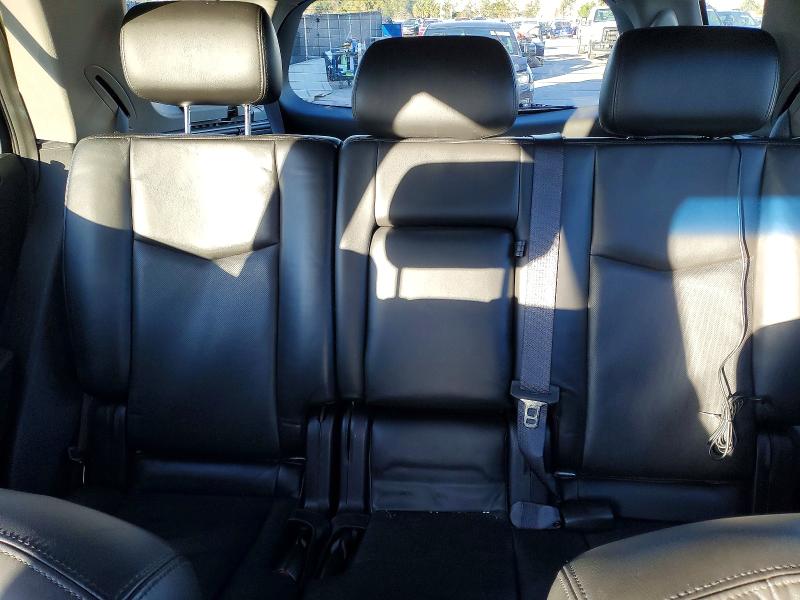 Photo 10 from auction – 2004 CADILLAC SRX with VIN 1GYDE637240118002
