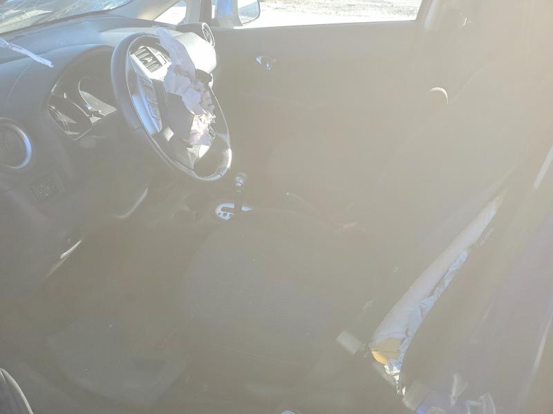 Photo 7 from auction – 2014 NISS VERSA NOTE with VIN 3N1CE2CP7EL375836