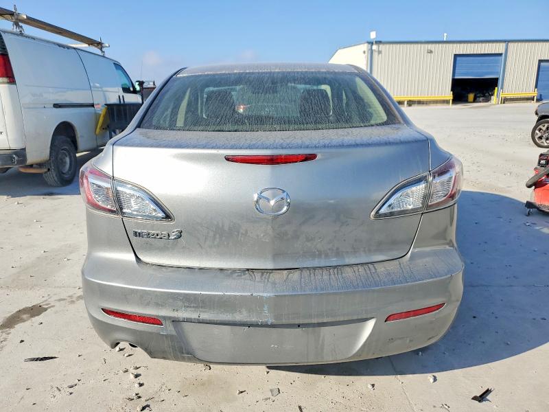 Photo 6 from auction – 2012 MAZDA 3 I with VIN JM1BL1UF2C1581228