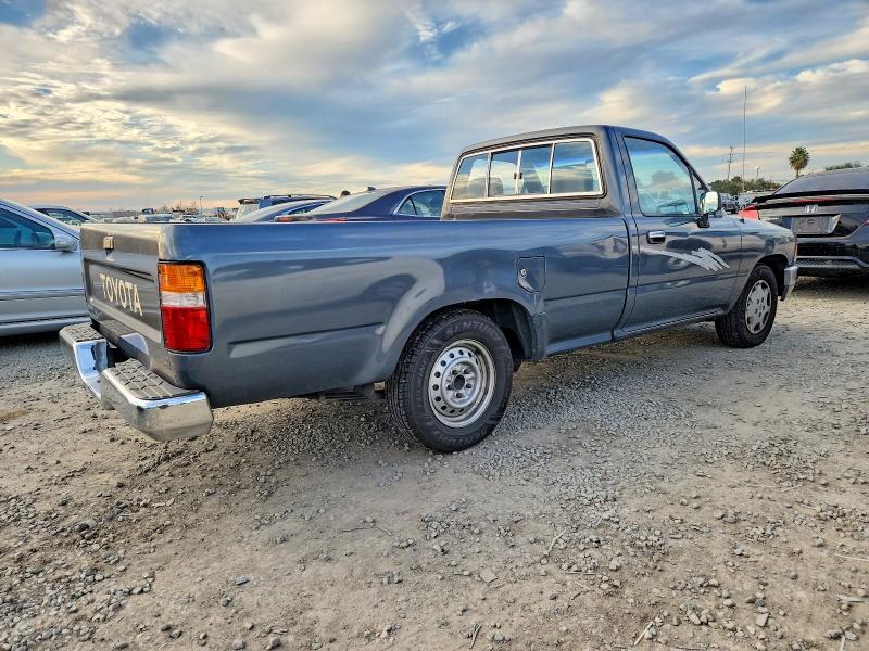 Photo 3 from auction – 1993 TOYOTA PICKUP 1/2 with VIN JT4RN82P5P5087697