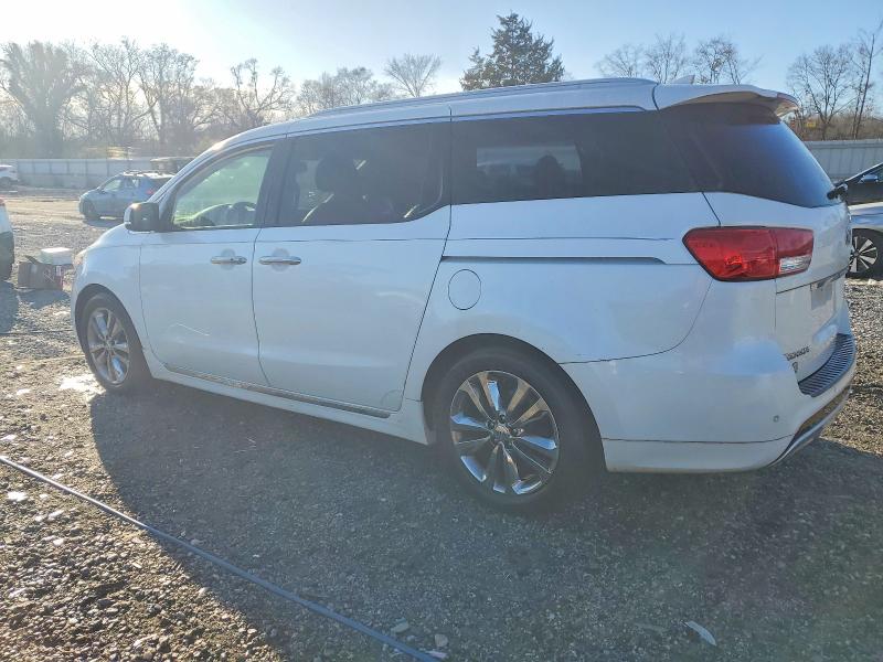 Photo 2 from auction – 2018 KIA SEDONA SXL with VIN KNDME5C19J6356367