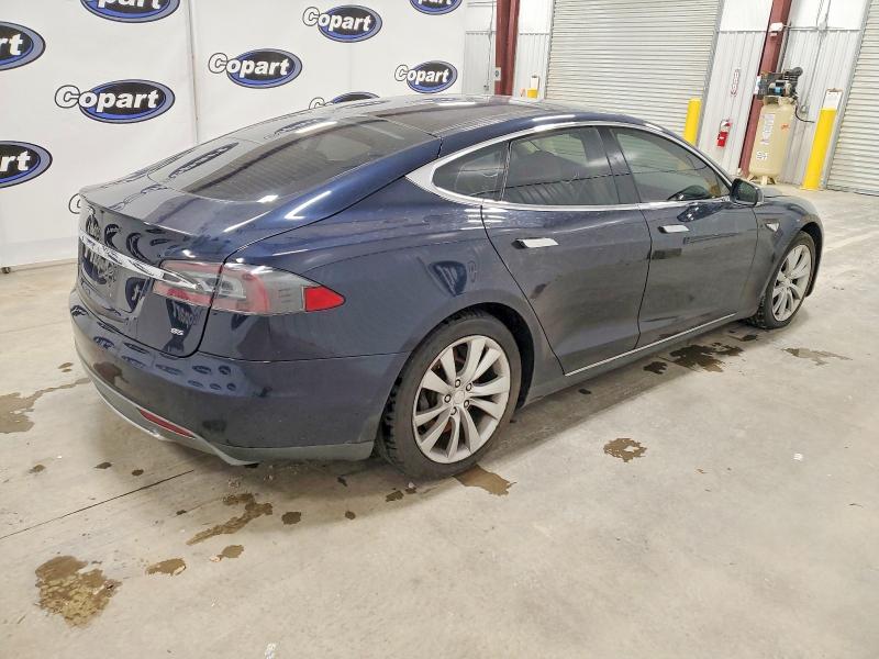 Photo 3 from auction – 2013 TESLA MODEL S with VIN 5YJSA1CN7DFP22544
