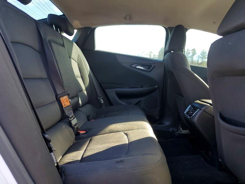 Photo 10 from auction – 2018 CHEVROLET MALIBU with VIN 1G1ZD5ST9JF137025