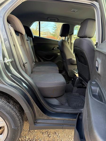 Photo 6 from auction – 2019 CHEVROLET TRAX LS with VIN 3GNCJNSB0KL402040