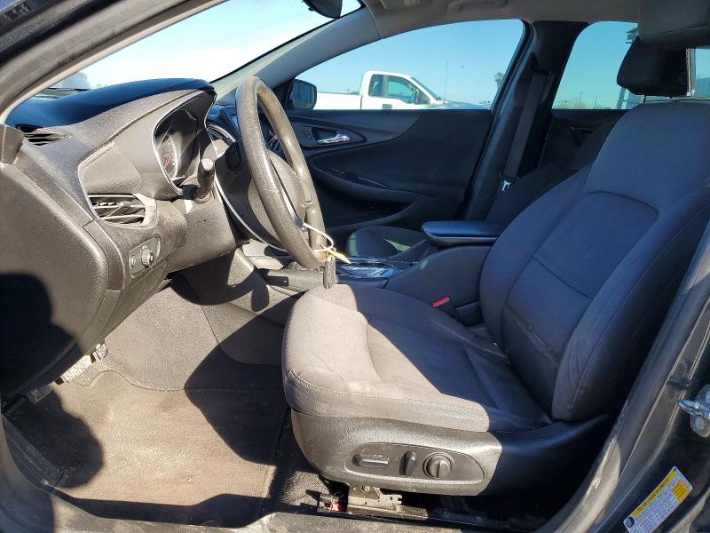 Photo 7 from auction – 2018 CHEVROLET MALIBU with VIN 1G1ZD5ST1JF121529