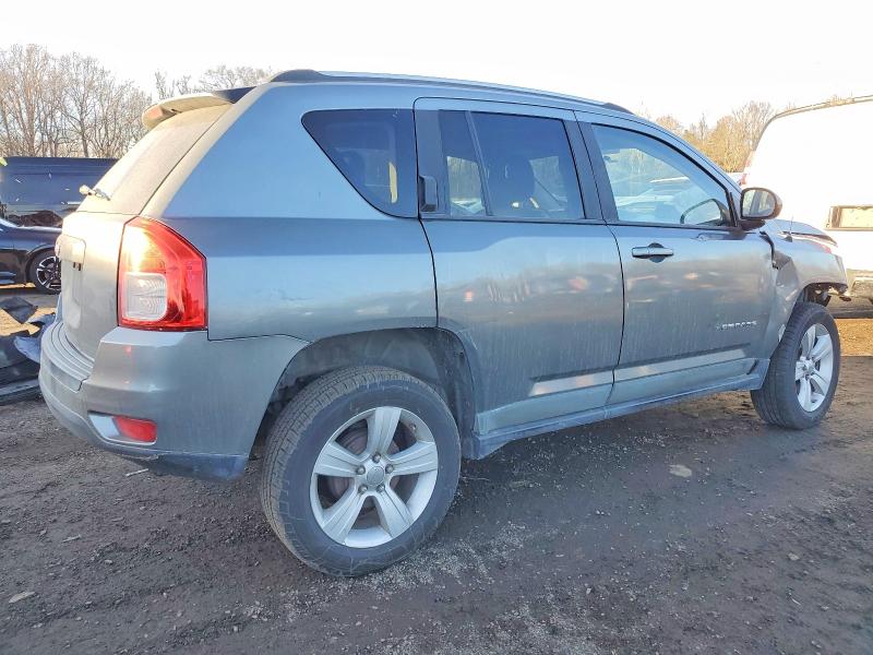 Photo 3 from auction – 2011 JEEP COMPASS with VIN 1J4NT1FB4BD271953