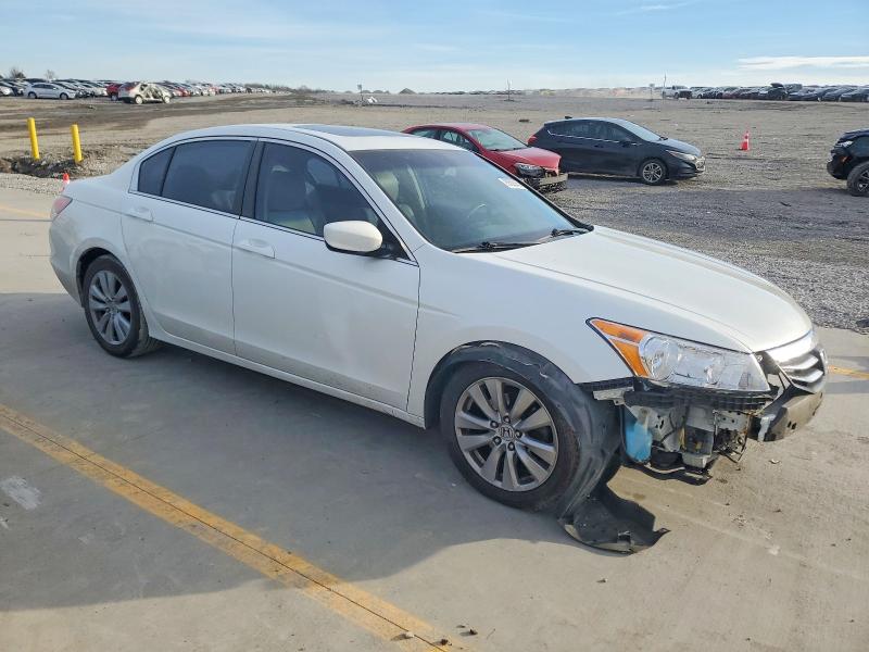 Photo 4 from auction – 2011 HONDA ACCORD EXL with VIN 1HGCP2F80BA057671