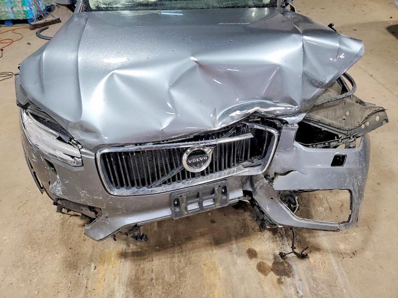Photo 12 from auction – 2017 VOLVO XC90 T6 with VIN YV4A22PK1H1175491