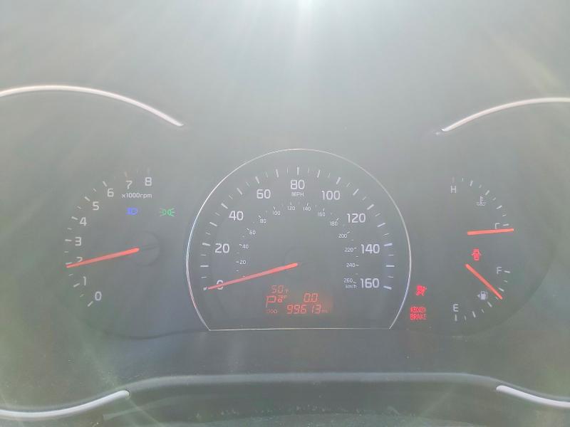 Photo 9 from auction – 2015 KIA SORENTO LX with VIN 5XYKT4A69FG610167